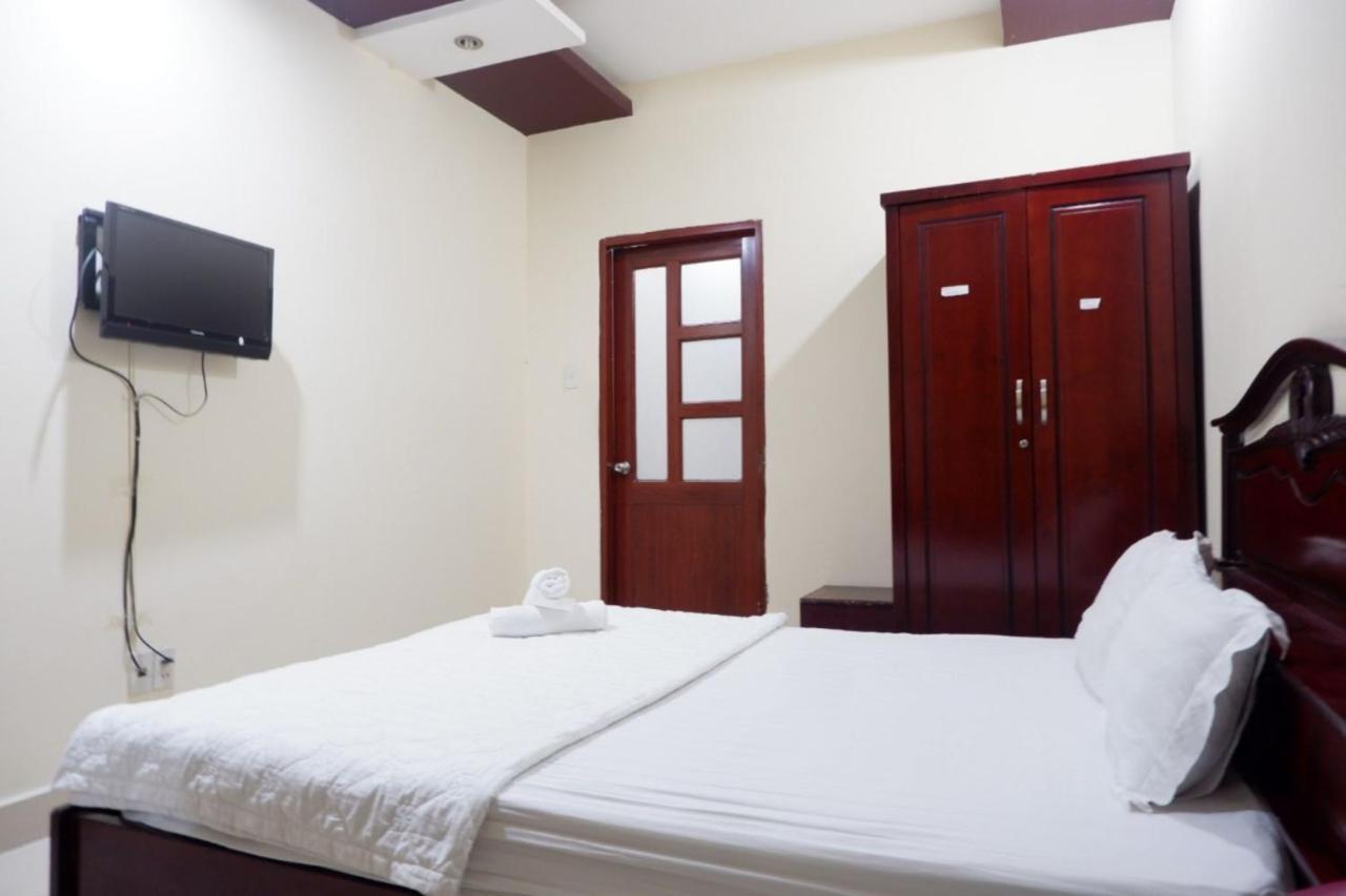 Reddoorz Tuan Viet Hotel Dinh Tien Hoang ホーチミン市 エクステリア 写真